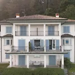 Apartment Punta Borromea By Interhome