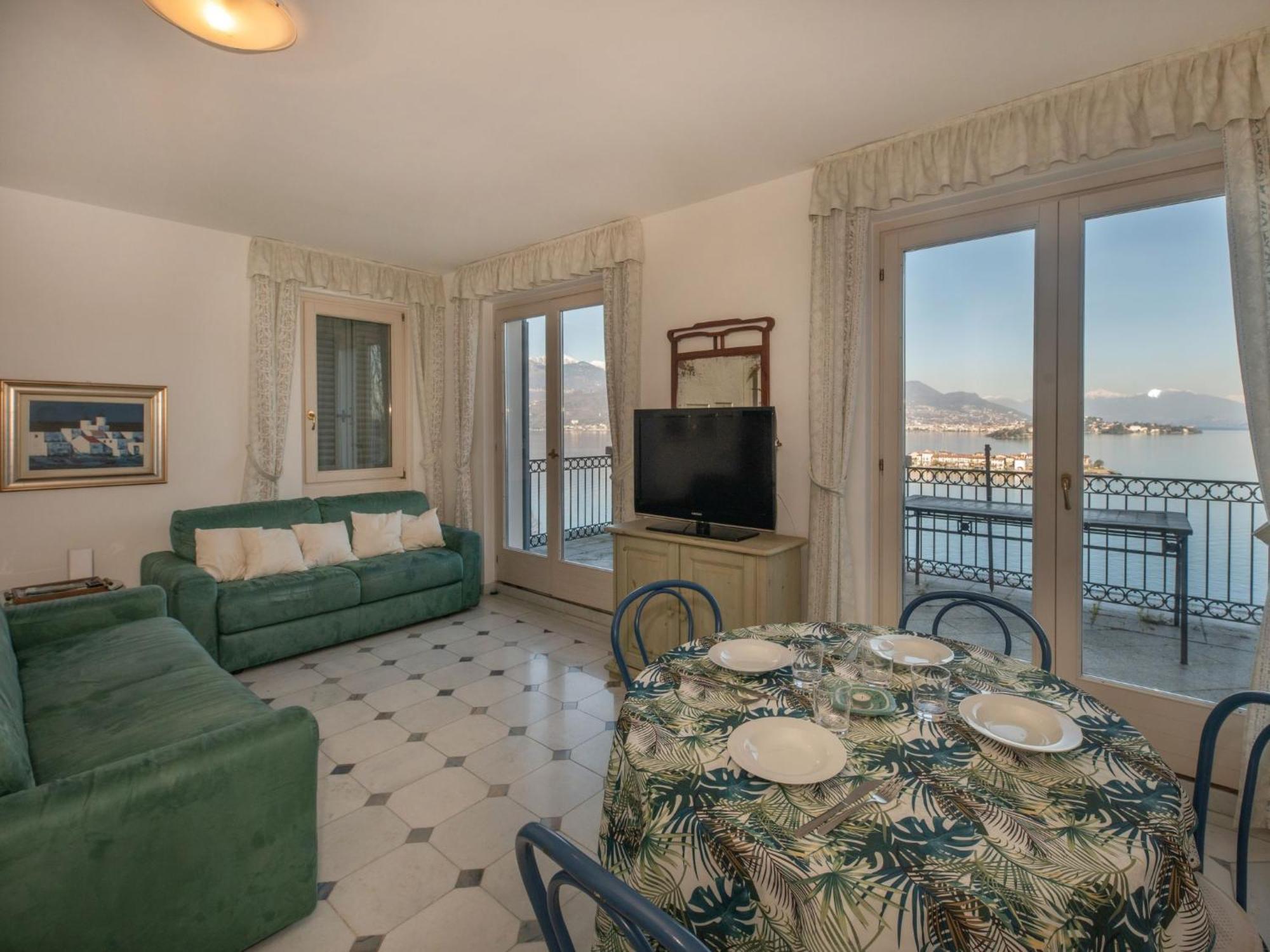 Apartment Punta Borromea By Interhome